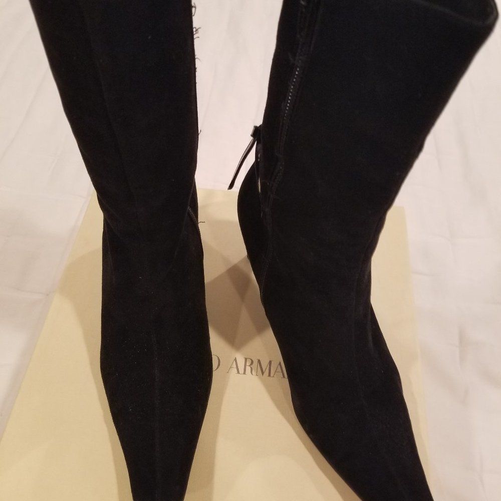 GIORGIO ARMANI BLACK SUEDE BOOTS  5 1/2. GORGEOUS